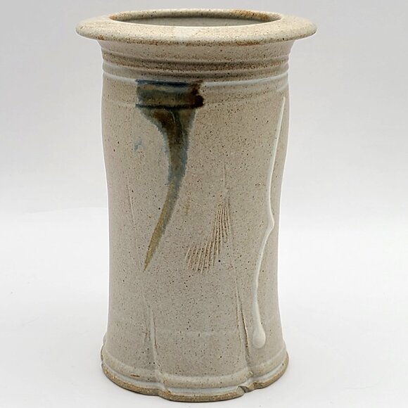 Signed Studio Pottery 5.75" Tall Vase 3.75" Diameter Tan with White Brown Blue - Picture 3 of 10